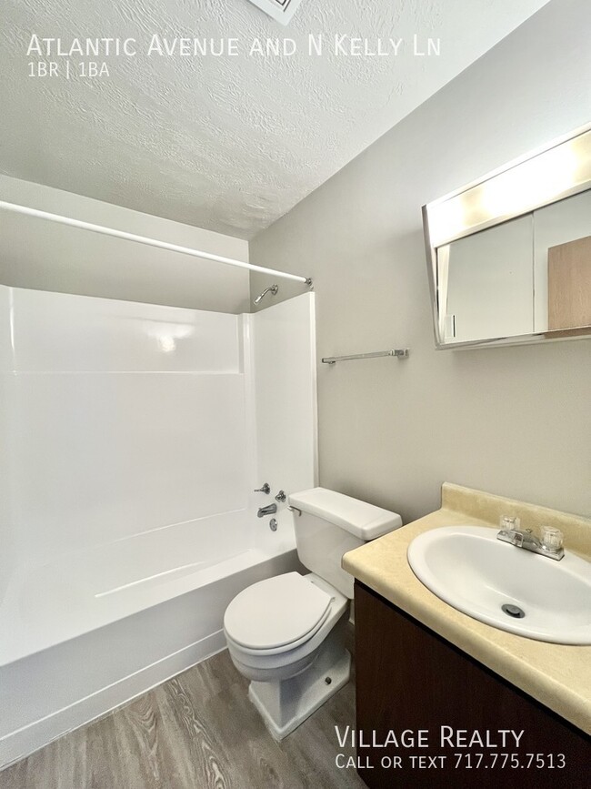 Building Photo - Affordable Red Lion 1-bed with on-site lau...