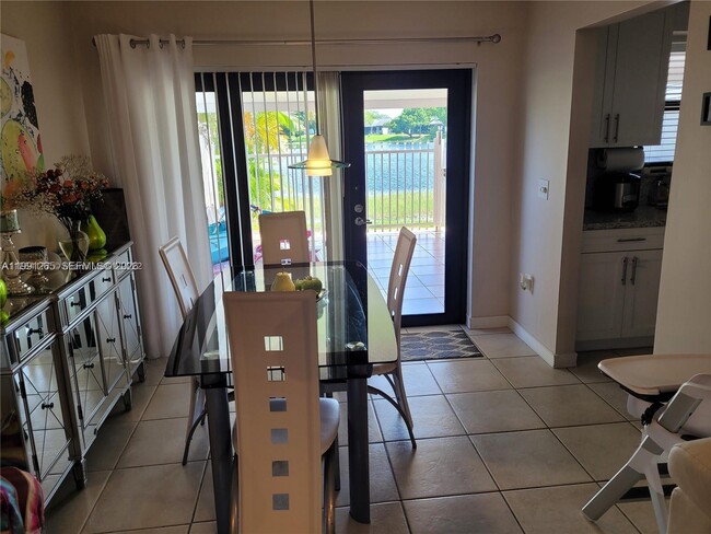 Building Photo - 4919 SW 139th Ct