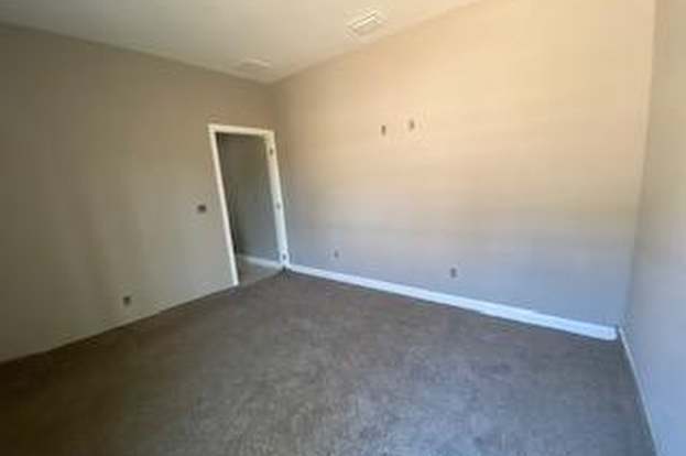 Building Photo - 60 Brenda Ln