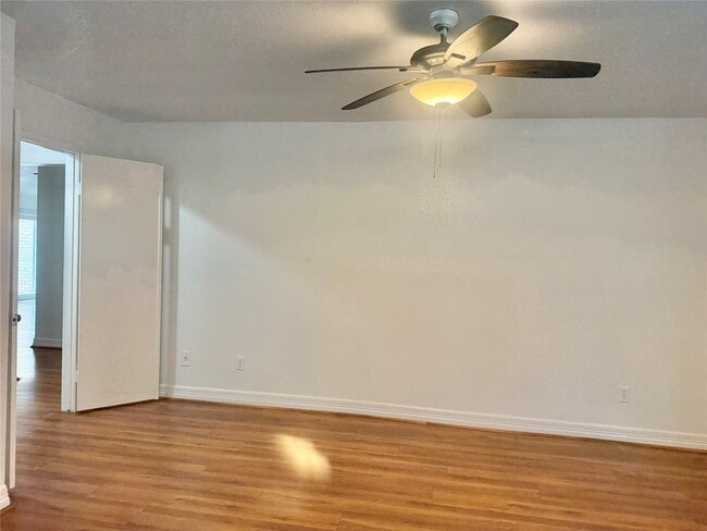 Building Photo - 3602 Brier Gardens Dr