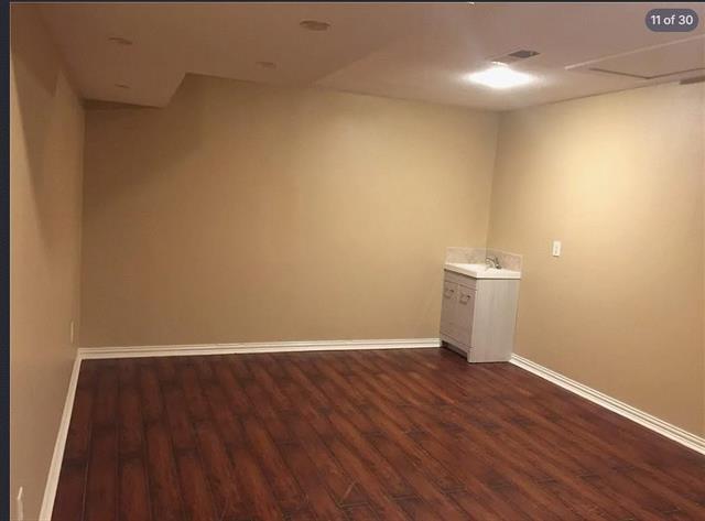 Building Photo - 2202 Brookview Dr