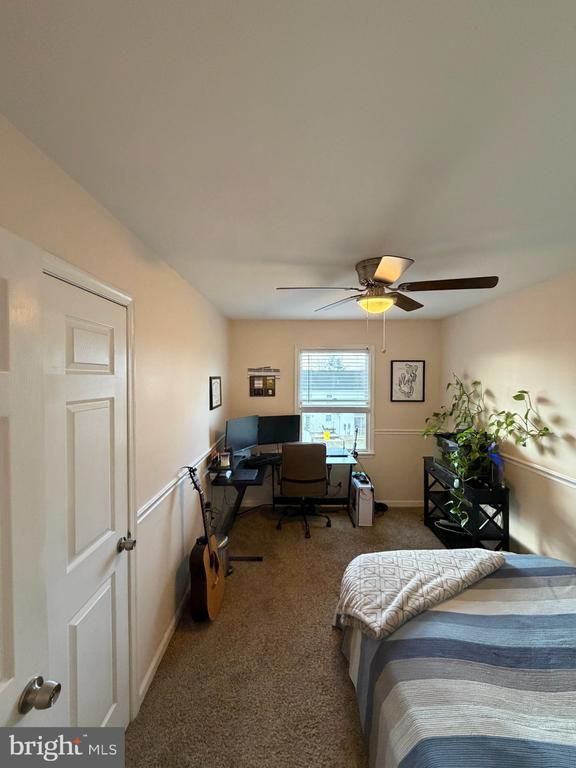 Building Photo - 281 Tall Oak Dr