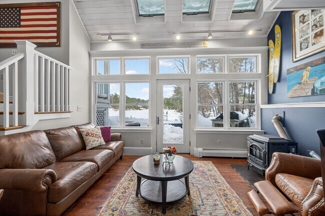 Building Photo - 27 Lower Dam Way