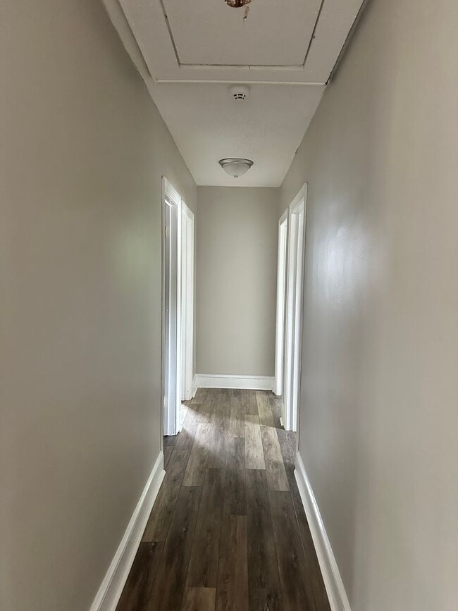 Building Photo - RENTAL HOME 3BD/1.5BTH