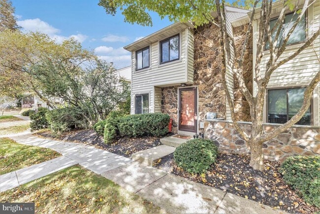 Building Photo - 18 Flintlock Ln