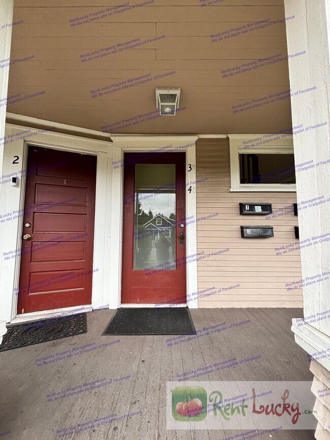 Building Photo - Singh Tacoma 4-Plex