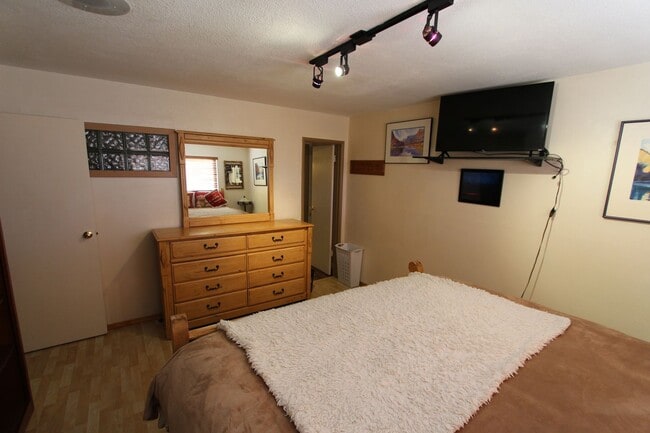 Building Photo - Furnished Single-Level Home in Lower Greenlaw