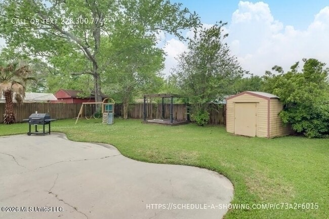 Building Photo - 7201 Bienville Dr