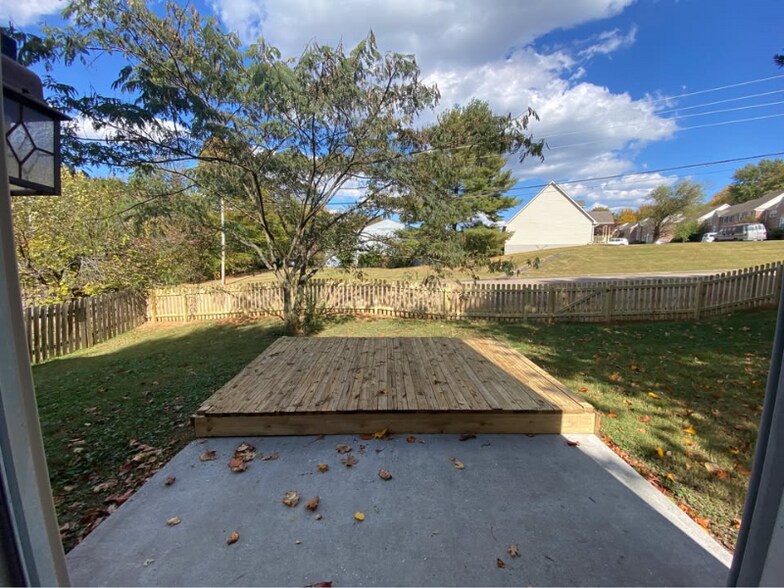 Building Photo - 9200 Shadymill Ln