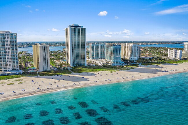Building Photo - 3000 N Ocean Dr