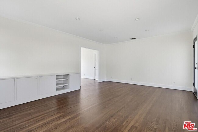 Building Photo - 3014 Sagamore Way