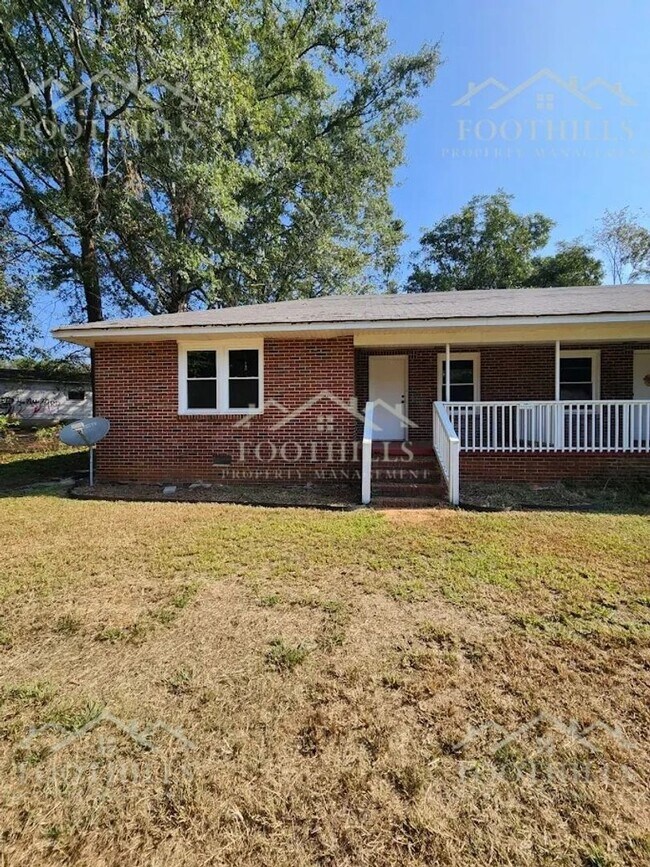 Primary Photo - 3311 Berry Ln