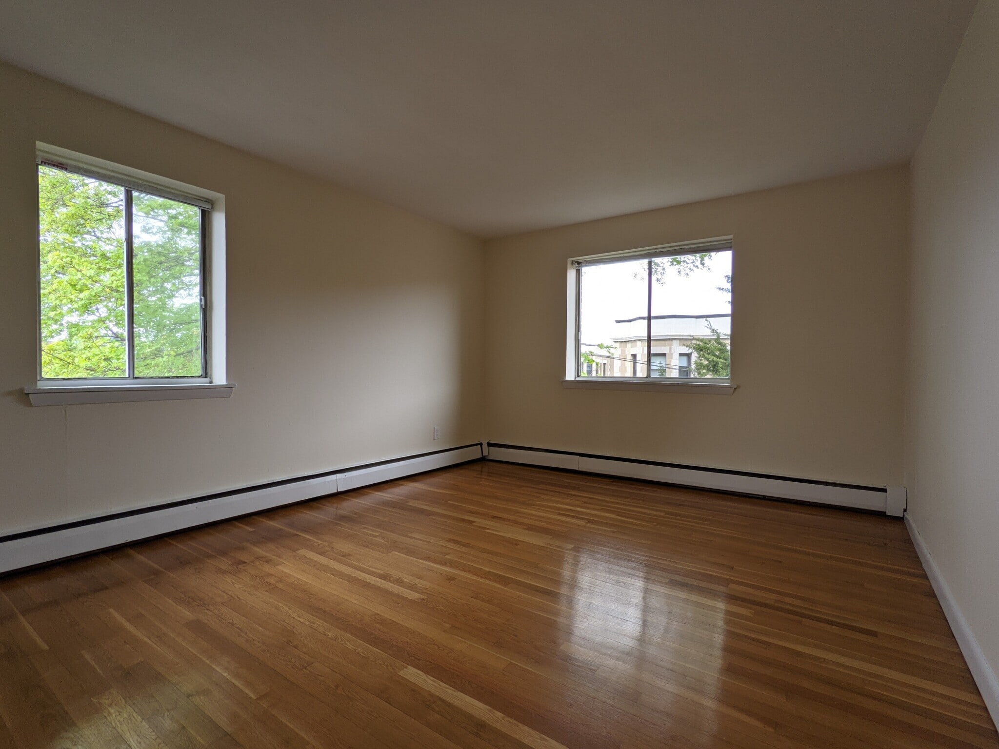 Building Photo - 75 Gardner St