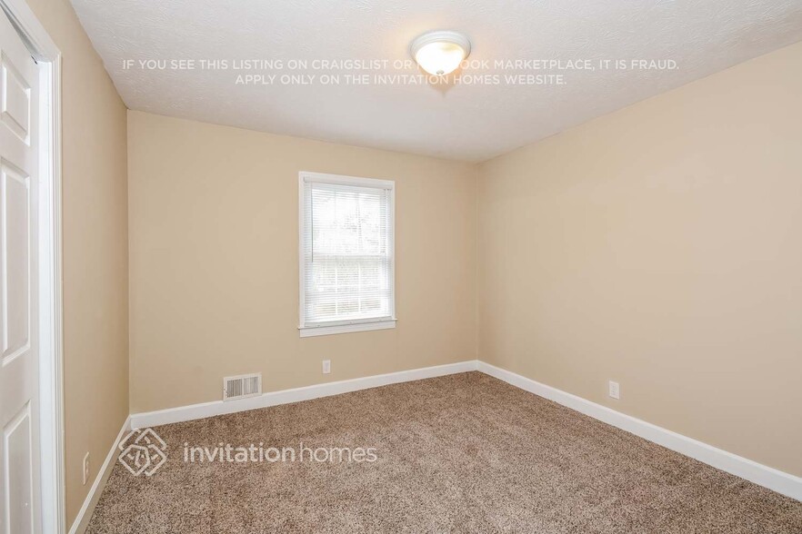 Building Photo - 253 Summit Ridge Dr