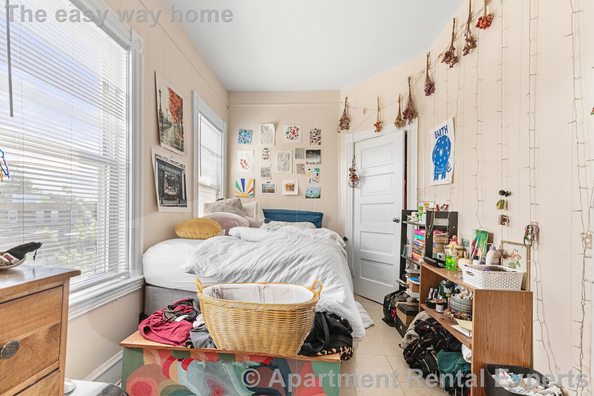 Building Photo - 175 River St