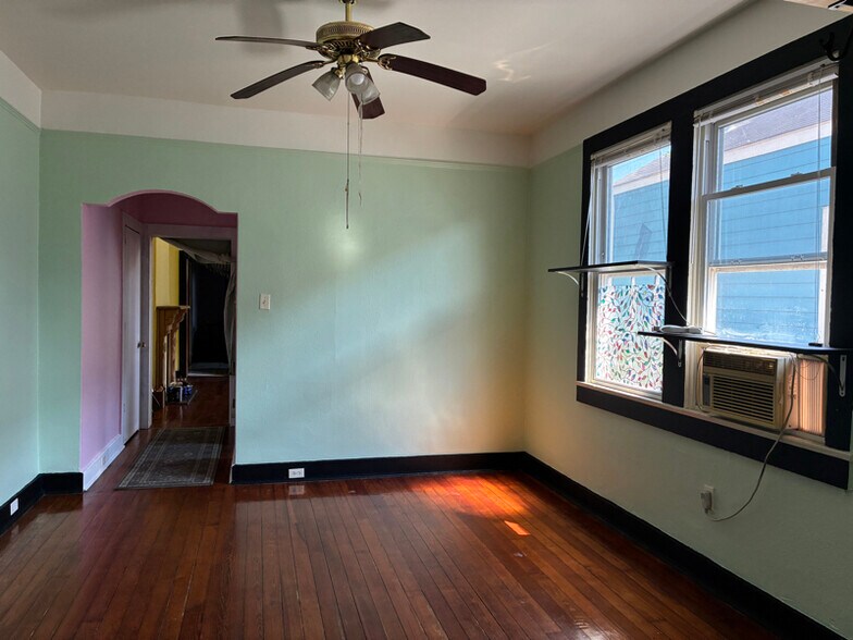 Building Photo - 1707 Frenchmen St