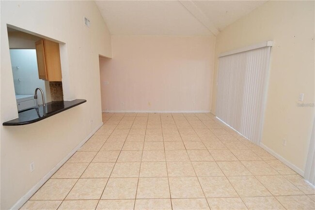 Building Photo - 2904 Lichen Ln