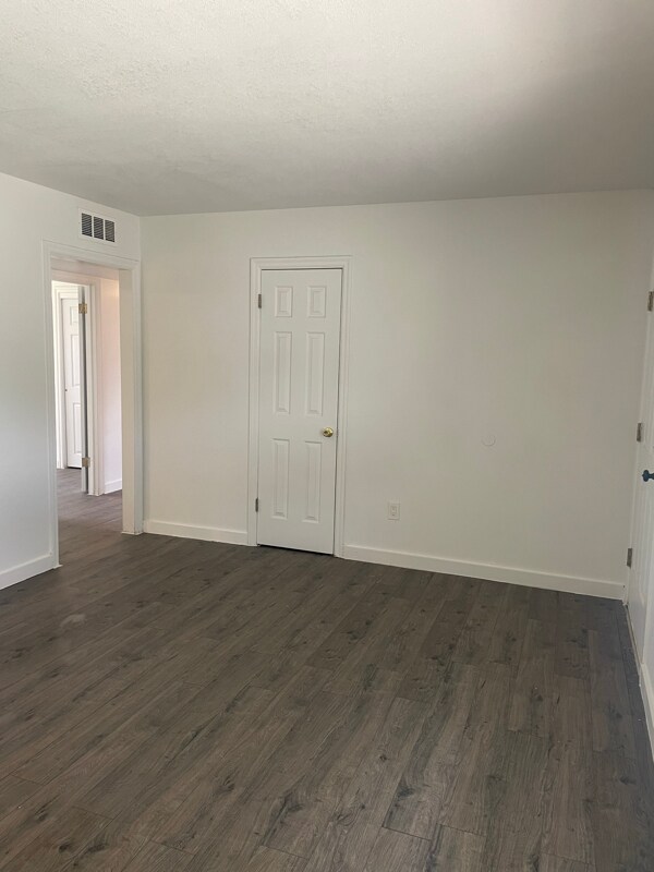 Building Photo - 2316 47th St