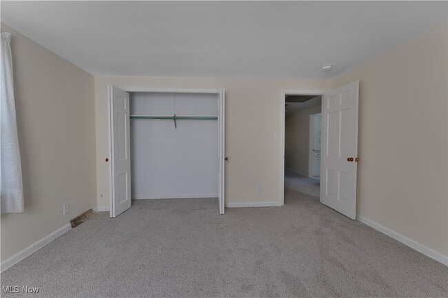 Building Photo - 4185 Adeer Dr