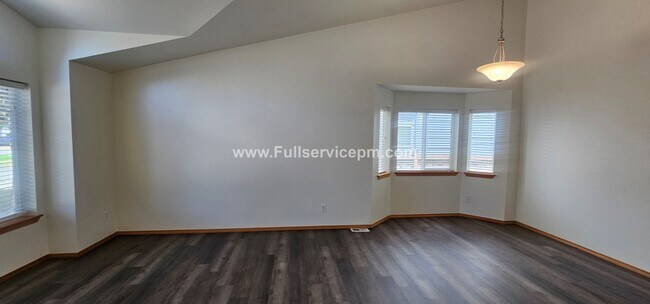 Building Photo - 22607 SE 287th Pl