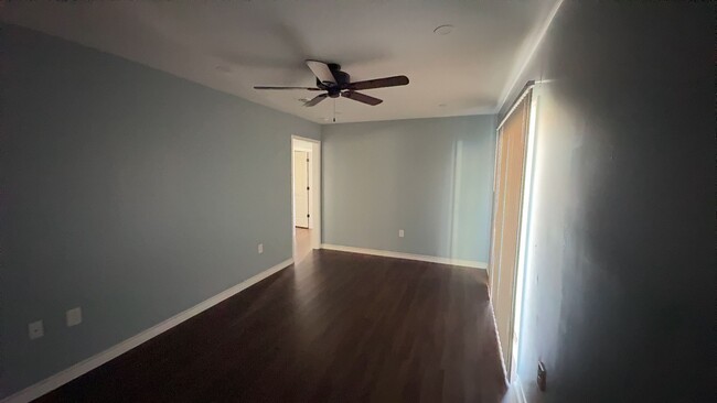 Building Photo - 4 bedroom 1.5 bathroom house in Copperas C...