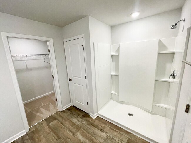Building Photo - 108 Rosefield Ct
