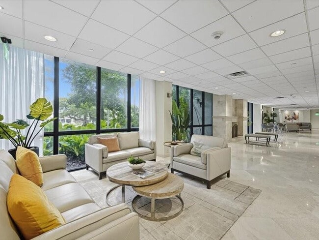 Building Photo - 4900 N Ocean Blvd