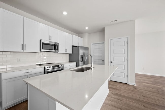 Building Photo - Move-in Specials Available! Beautiful New Construction!