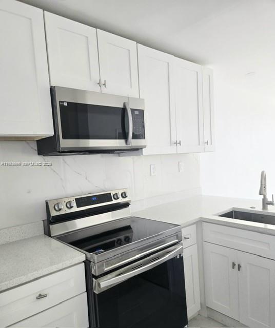 Building Photo - 20505 E Country Club Dr