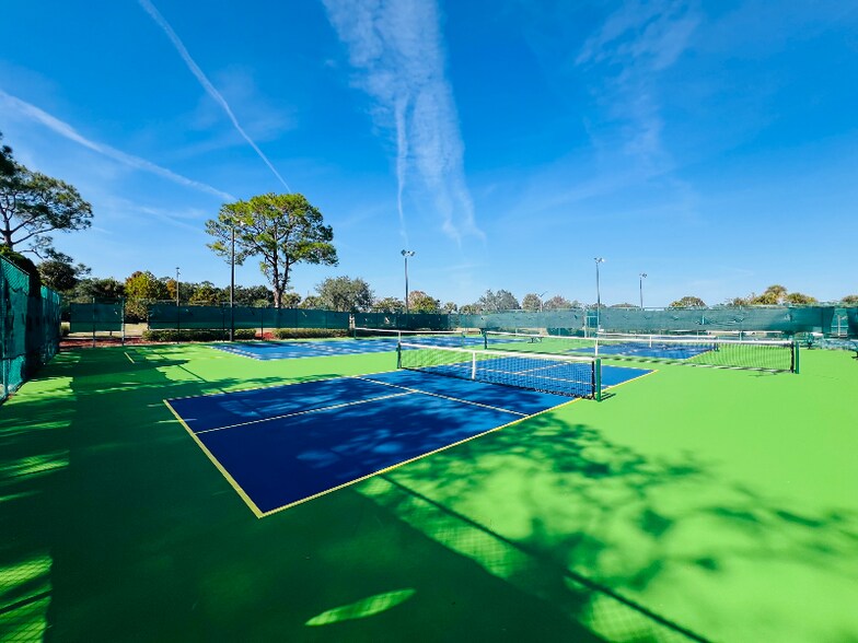 Building Photo - 3700 Southpointe Dr