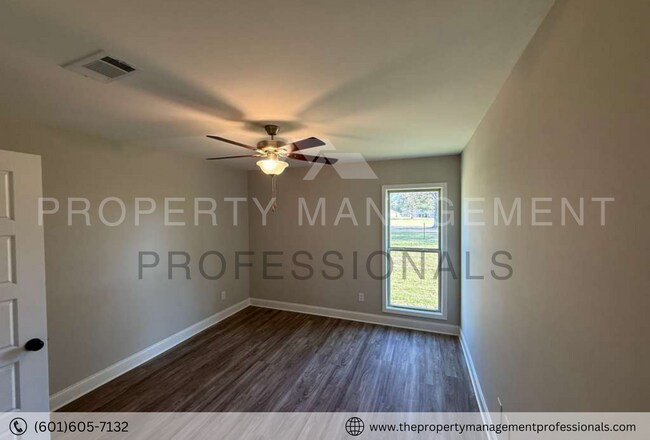 Building Photo - 563 Patrick Farms Dr