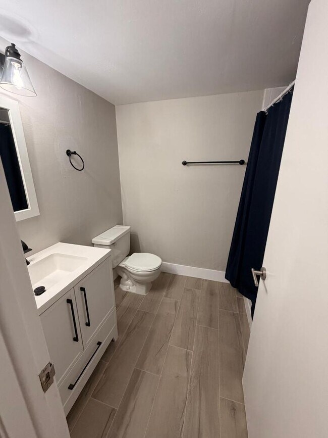 Building Photo - 6303 SW 116th Pl