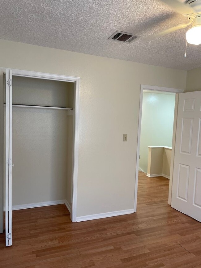 Building Photo - 964 Winter Garden Dr