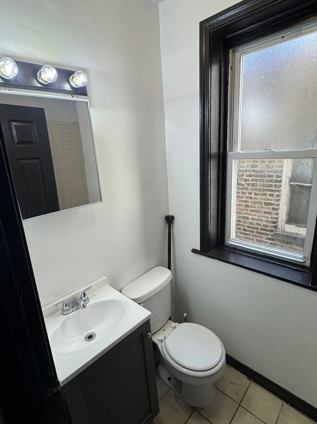 Building Photo - 4251 W Haddon Ave