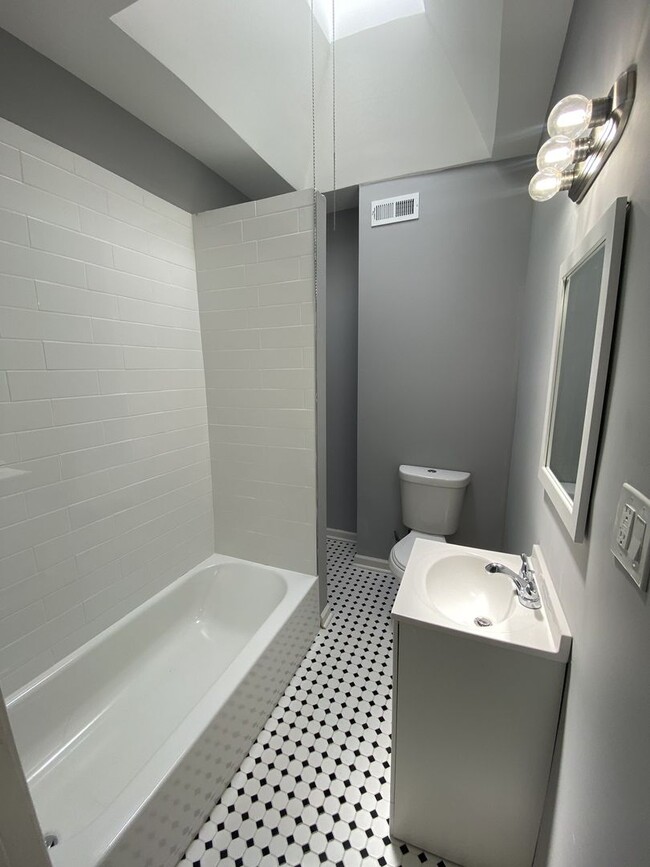 Building Photo - Anika Homes 3 Bedroom