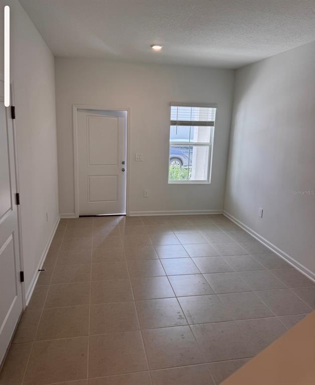 Building Photo - 2769 Skyline Lp