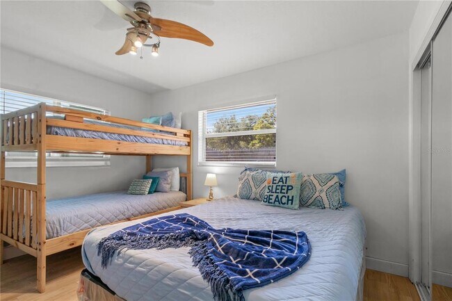 Building Photo - 604 Spencer Ave