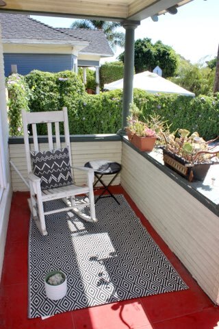 Sunny Private porch with rocking chair - 2220 Julian Ave