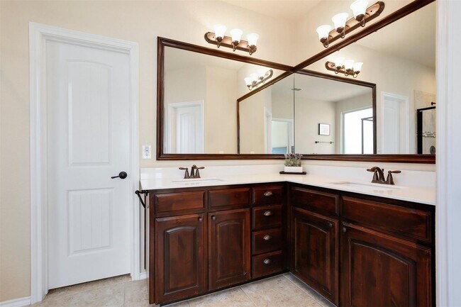 Building Photo - Haslet 4 Bedroom Home