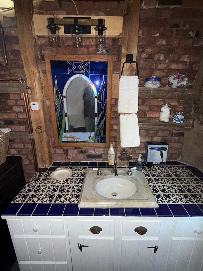 Building Photo - 43393 Co Rd M