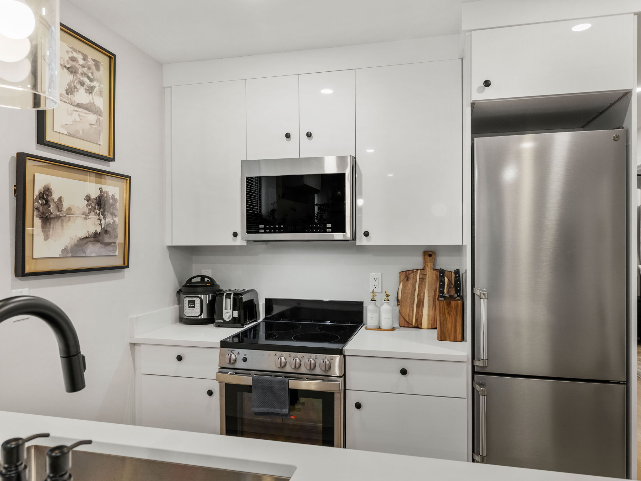 Building Photo - 193 Salem St