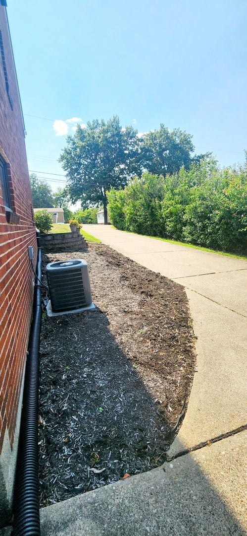 Building Photo - 3 Bed 2 Bath in Robinson, PA