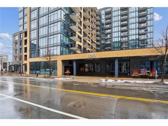 Building Photo - 1120 S 2nd St