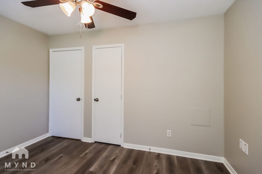 Building Photo - 16376 River Fall Ct