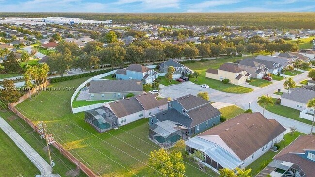Building Photo - 321 Corvina Dr