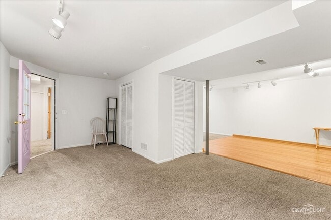 Building Photo - 920 Fairfax Ct