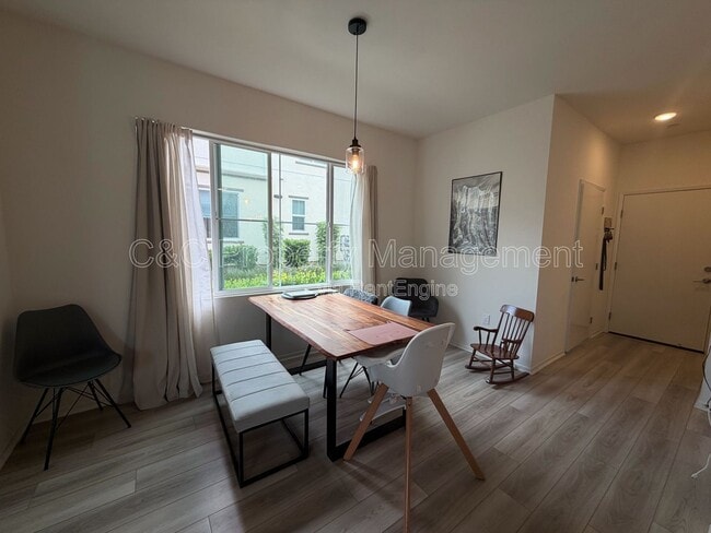 Building Photo - 324 Citrine Trl