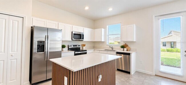Building Photo - 161 Nine Iron Dr