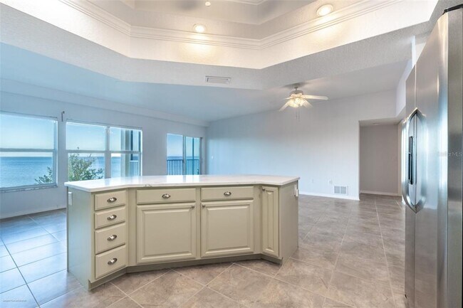 Building Photo - 101 N Marion Ct