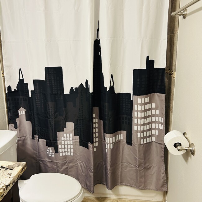 Building Photo - 718 Pine Lodge Dr